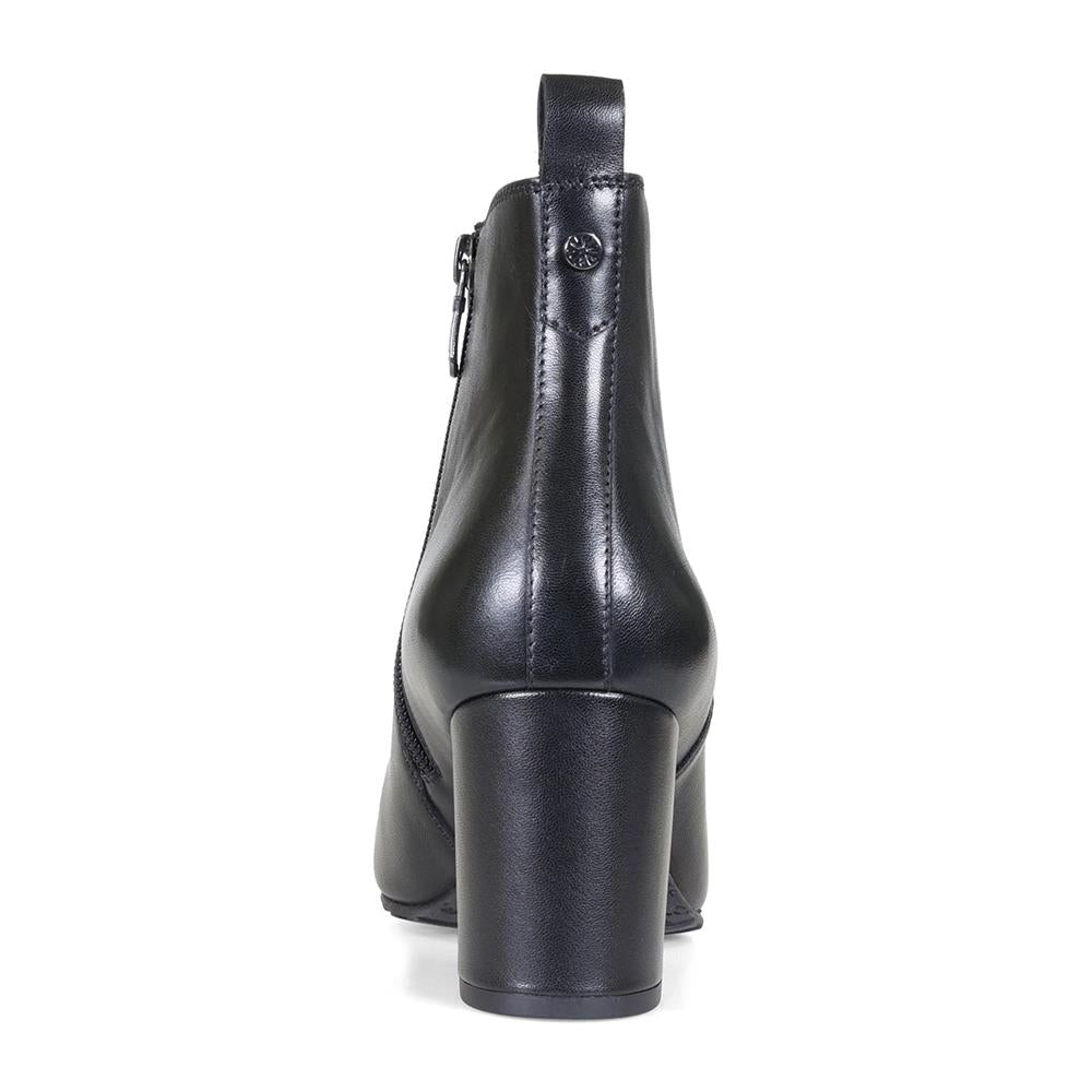 Contemporary Comfort Boots EE Fit ARABELLA - Black Leather