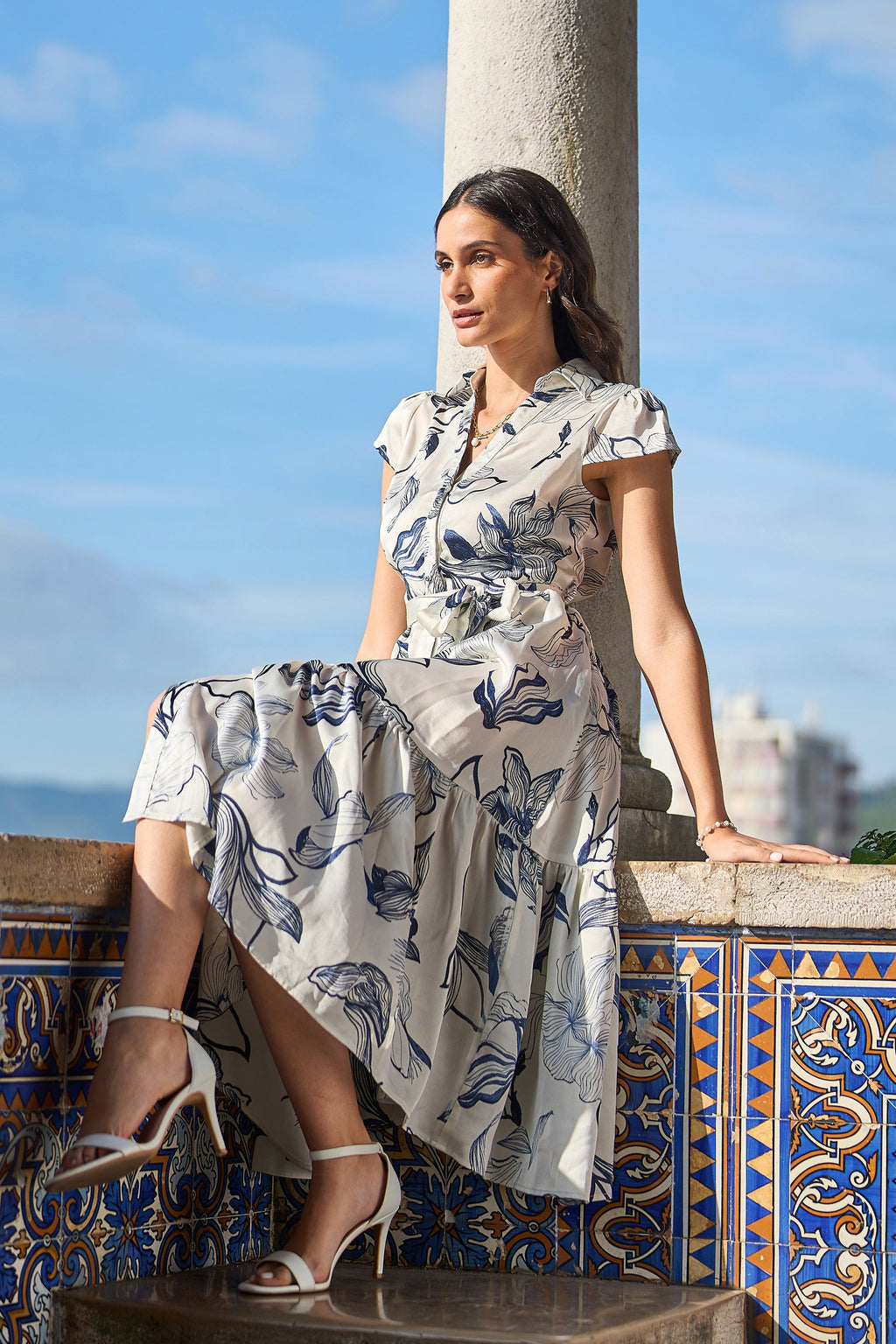 Yumi White Abstract Floral Midi Shirt Dress