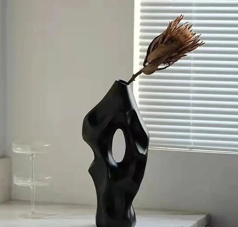 Tagushi Vase - PAPRIKA UK