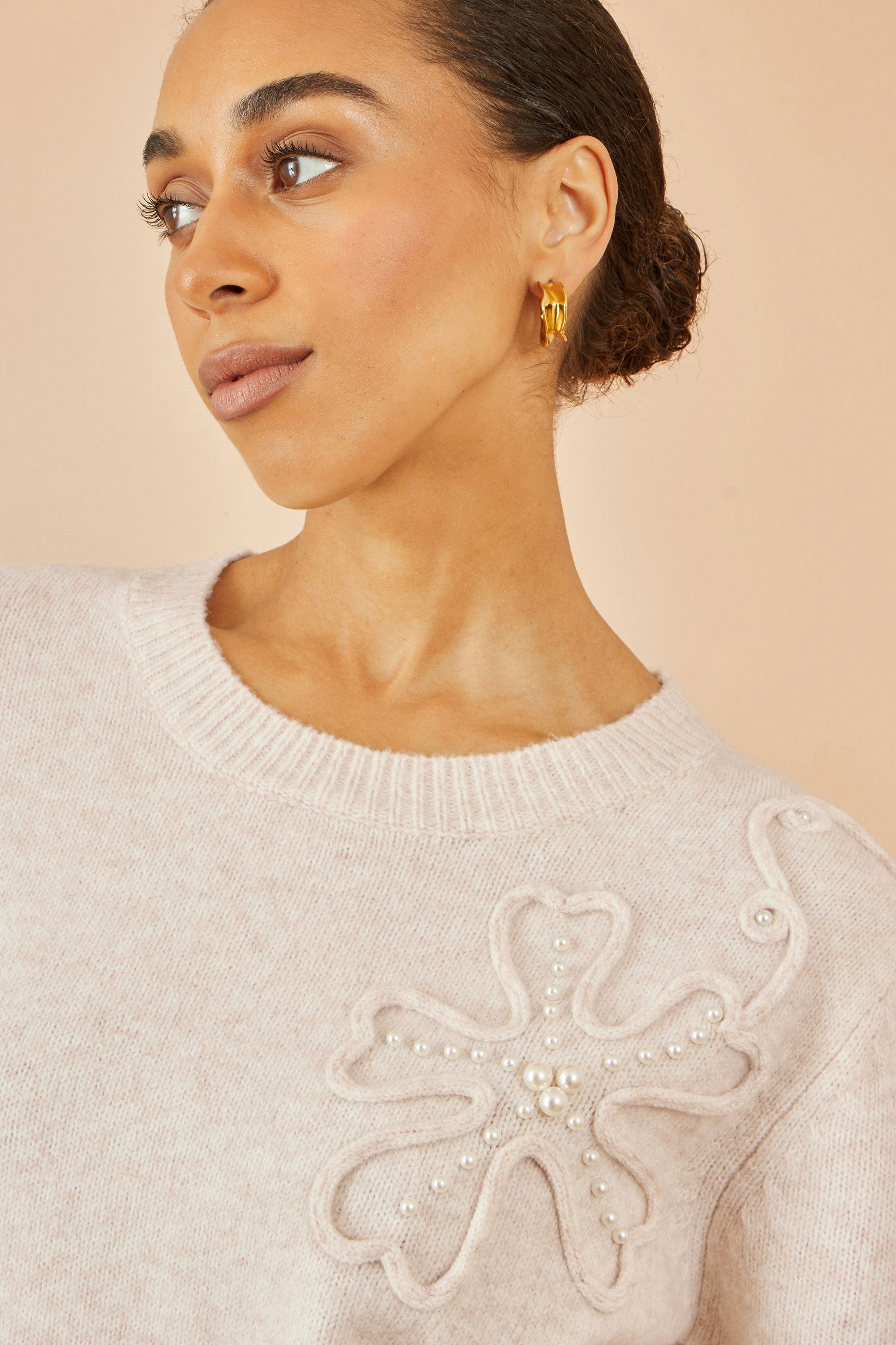 Yumi Oatmeal Knitted Jumper With Floral Applique - PAPRIKA UK
